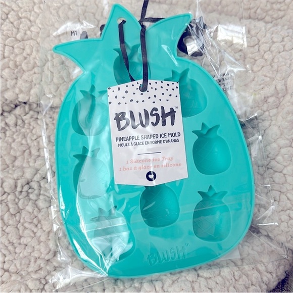 Blush ice mold  pineapple - Picture 3 of 4